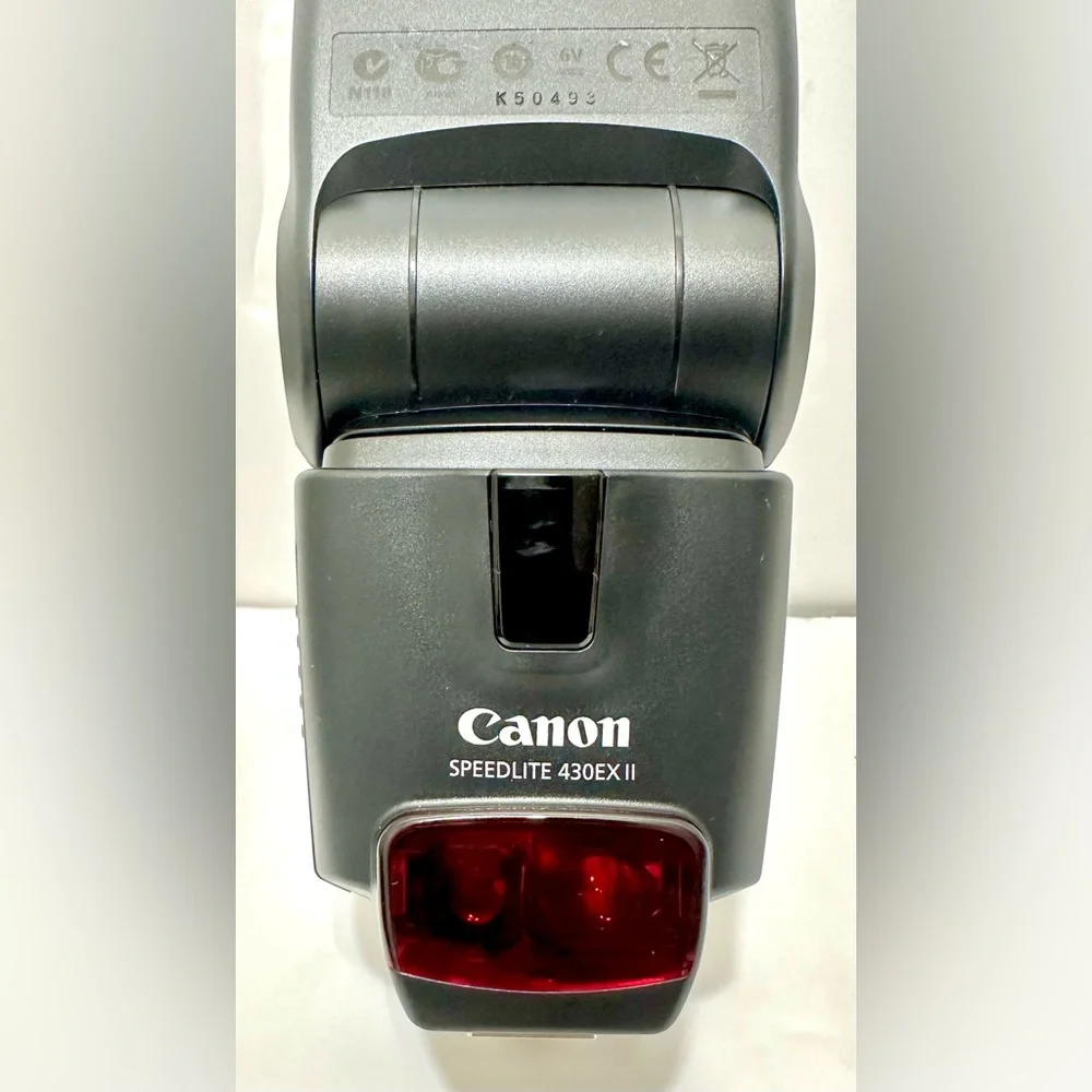 Canon 430EX II Hot Shoe Mount Flash Light for Canon Digital SLR Cameras